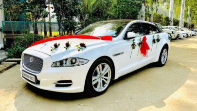 Decorate-Wedding-Car