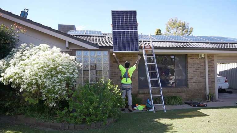 Solar Panels Reduce Power Bills