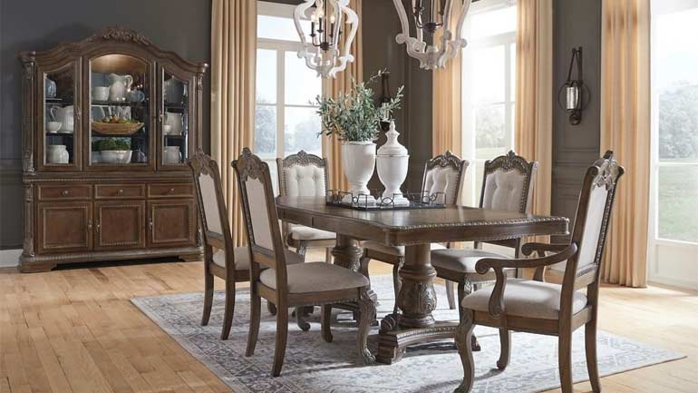 Perfect Luxury Dining Table, High End Traditional Dining Room Sets 2021