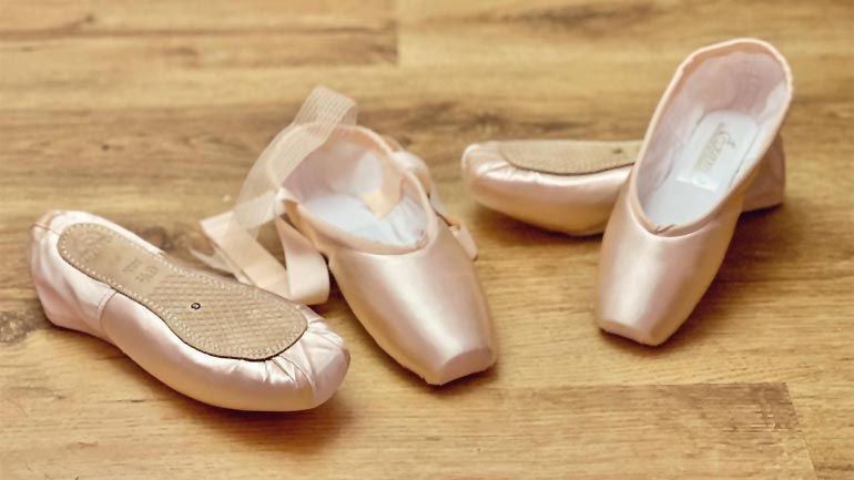 Pointe Shoes for Dancing