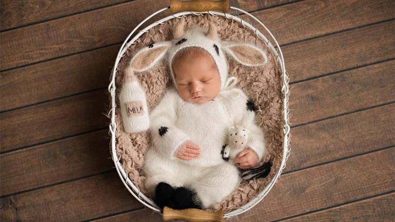 What Unique Gift Should I Give to a Newborn Baby?