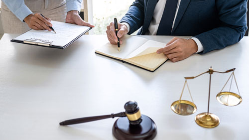 Things to Keep in Mind When Hiring a Lawyer