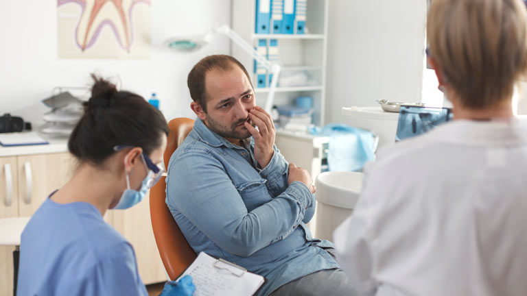 5 Reasons You Need To Visit An Emergency Dentist