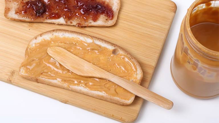 8 Recipes You Can Make With Peanut Butter