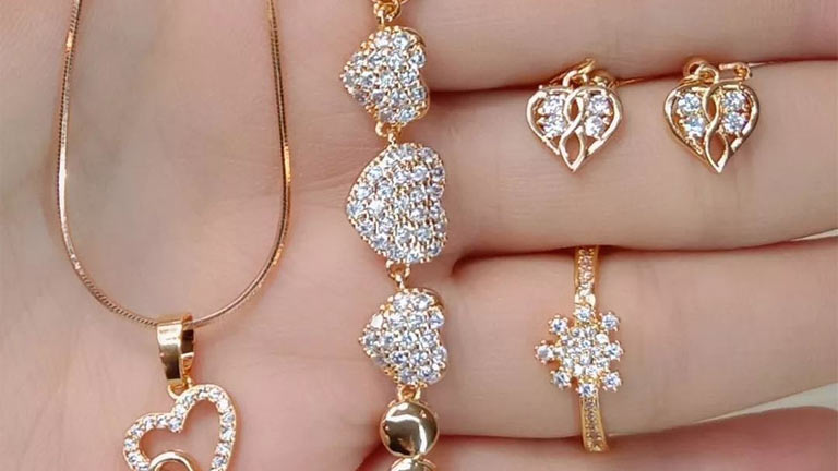 Dos and Donts of Jewelry Care