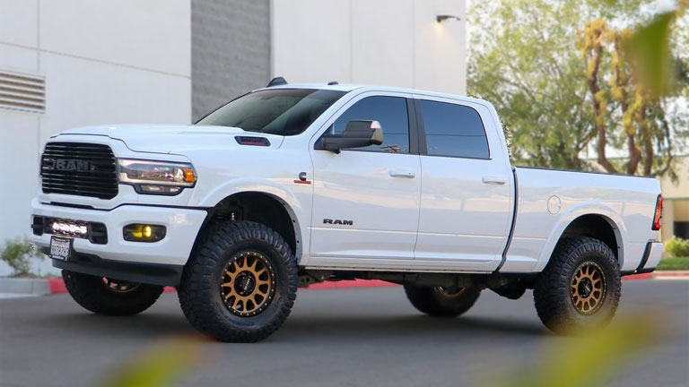 2022 Ram 2500 with Bumper
