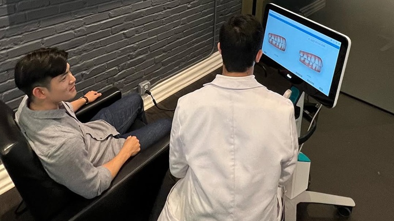 How Digital Dentistry Bridges the Gap Between Diagnostics and Treatment