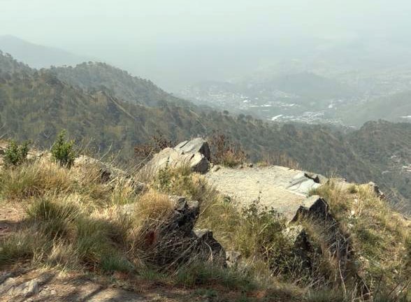 suicide point kasauli hp